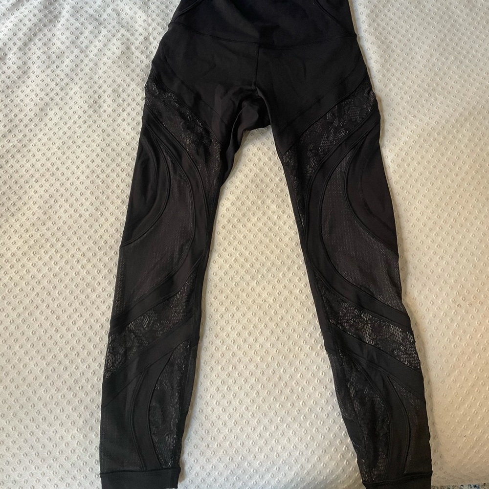 Lululemon lace leggings